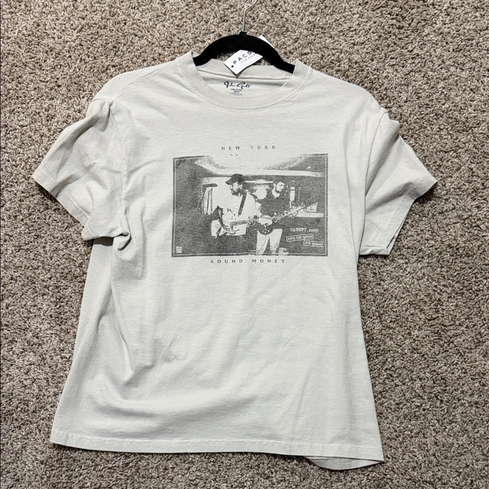 Brandy Melville Graphic Tee